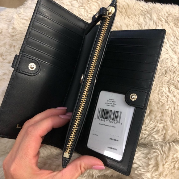 kate spade Handbags - Kate Spade Black Wallet
